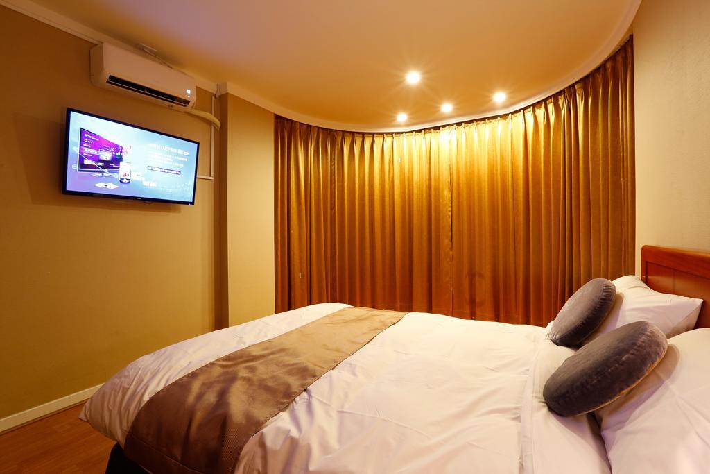 Anmyeondo Plaza Hotel Taean Ngoại thất bức ảnh