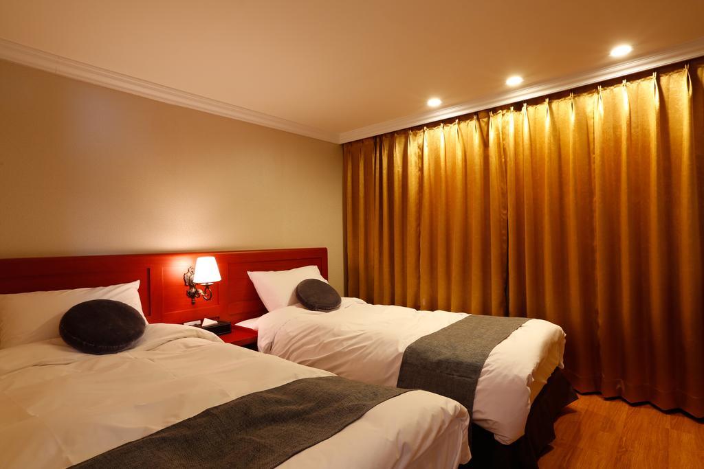 Anmyeondo Plaza Hotel Taean Ngoại thất bức ảnh